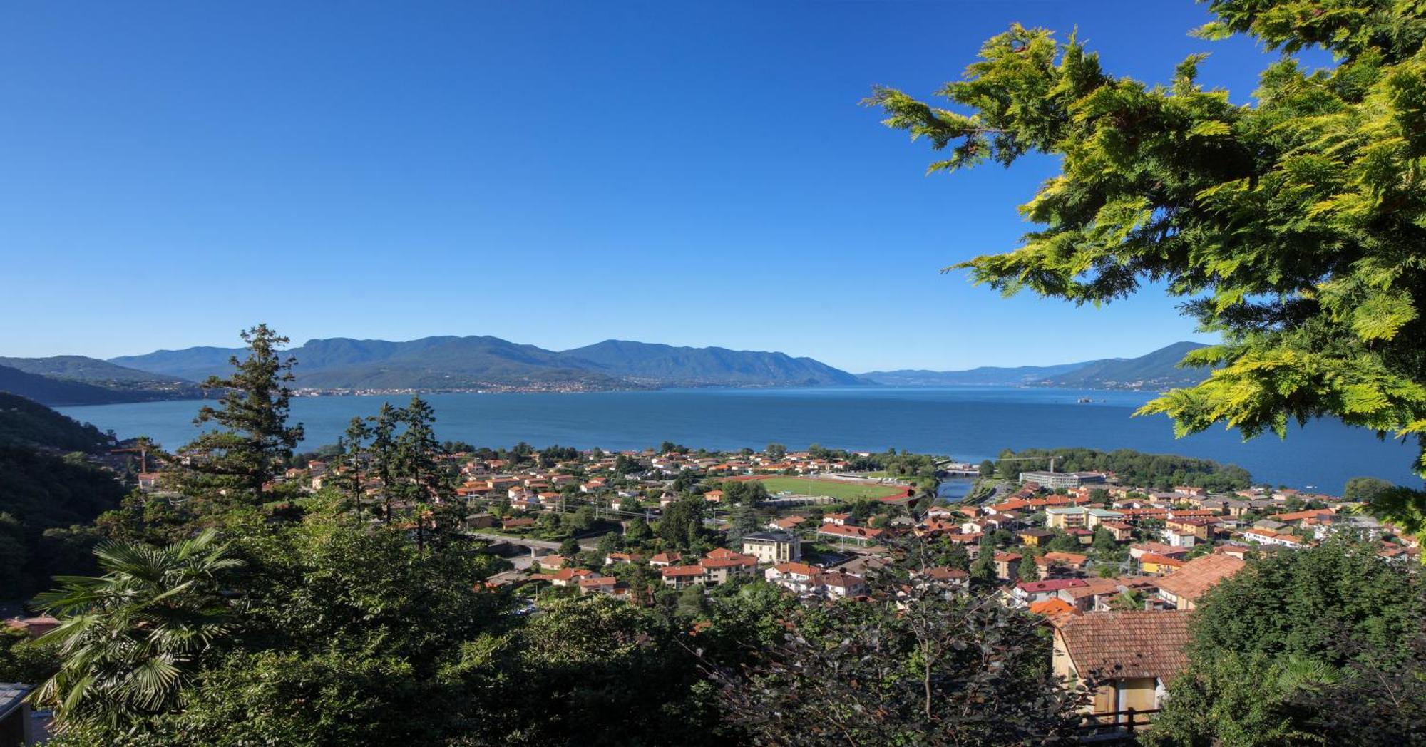Casa Del Borgo "Aria & Acqua" Sul Lago Maggiore Maccagno Exterior foto