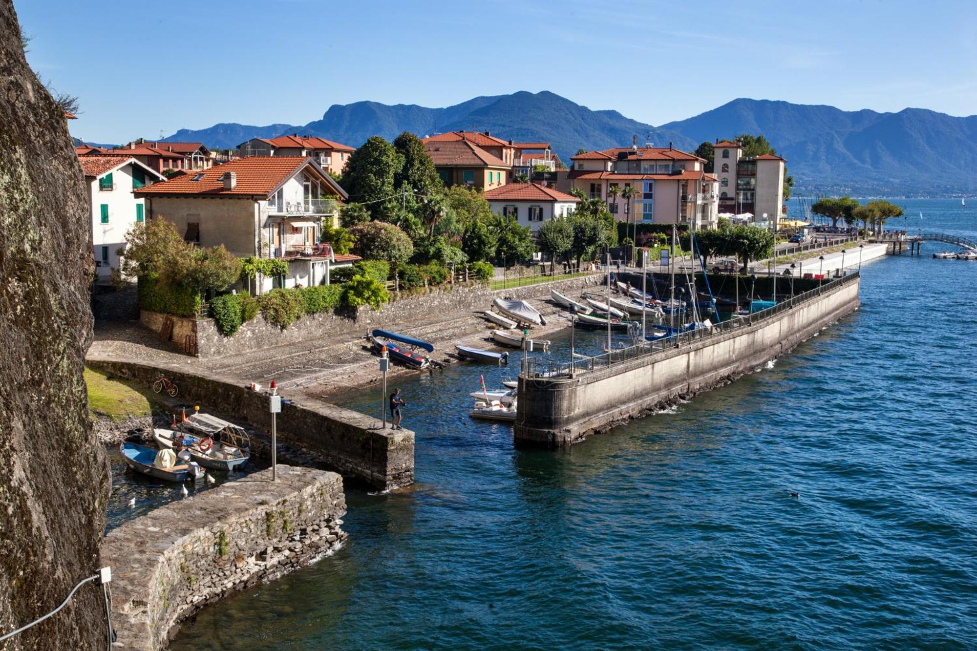 Casa Del Borgo "Aria & Acqua" Sul Lago Maggiore Maccagno Exterior foto