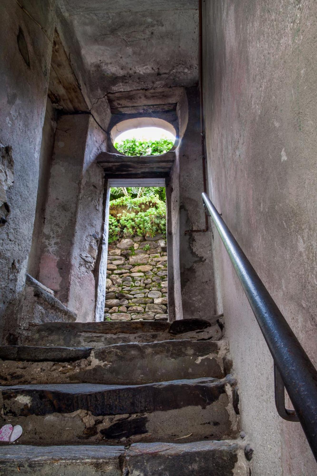 Casa Del Borgo "Aria & Acqua" Sul Lago Maggiore Maccagno Exterior foto