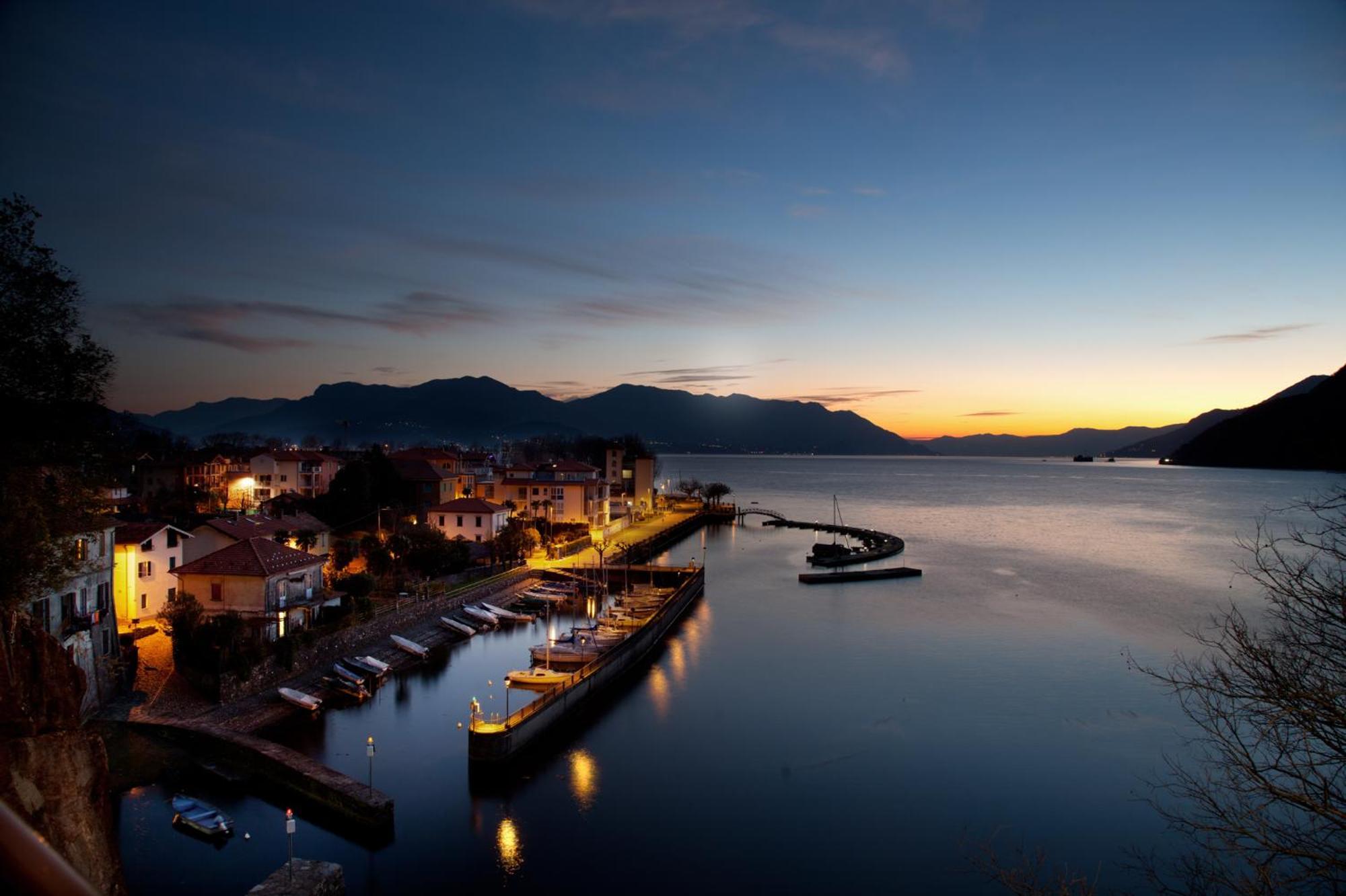 Casa Del Borgo "Aria & Acqua" Sul Lago Maggiore Maccagno Exterior foto